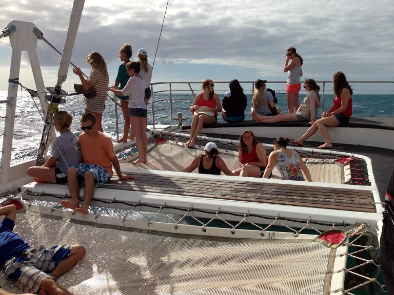 Report: Best Destinations for Cross-Cultural Encounters