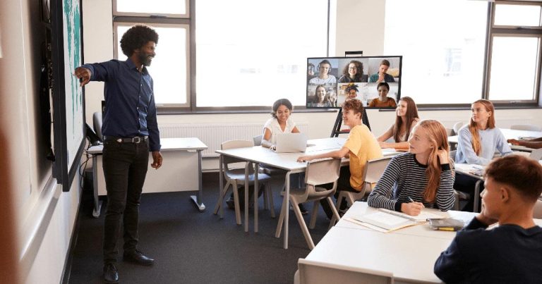 Hybrid Learning Reshapes Students’ Classroom Experience